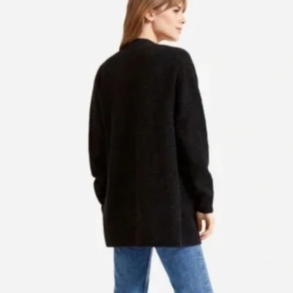 Everlane Oversized Alpaca Cardigan - Picture 4 of 10